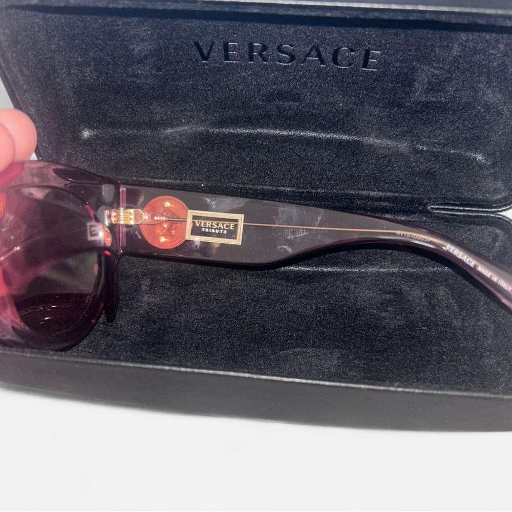 Limited Edition Versace Purple SunGlasses Black Case